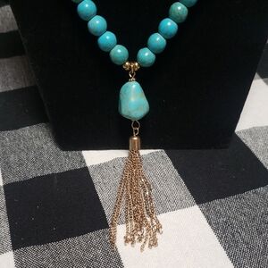 Chic Turquoise and Gold Beaded Necklace